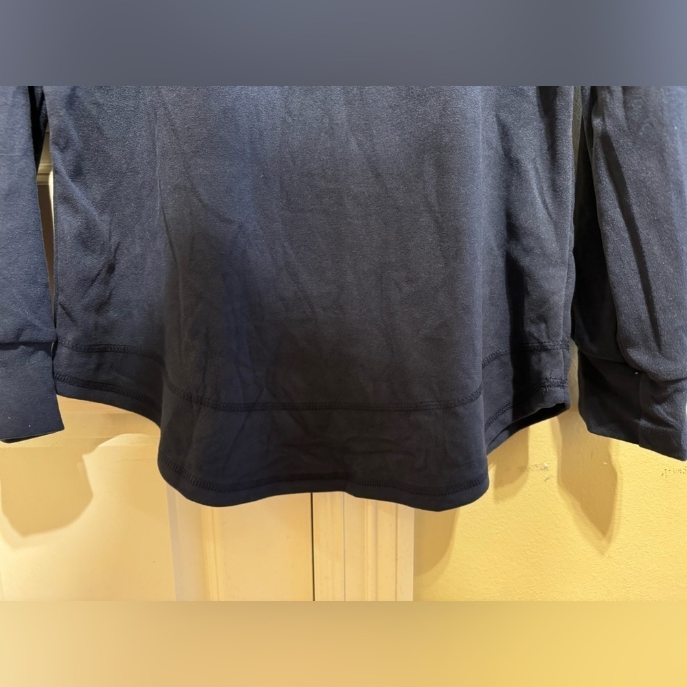 Yundai Navy Long Sleeve Navy Blue Crew Neck Sweatshirt Sz M - Picture 2 of 9